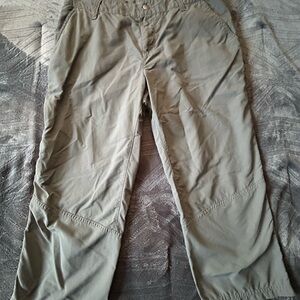 Columbia PFG Omni-Shade Women’s Crop Capri Hiking Pants Size 10 Gray
